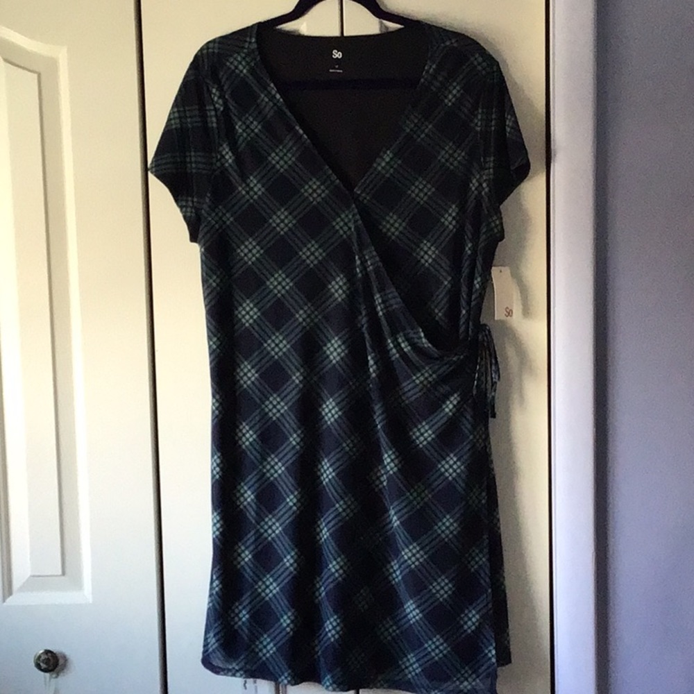 Junior Plus Size 1X SO Knit Faux Wrap Mesh Mini Dress.
